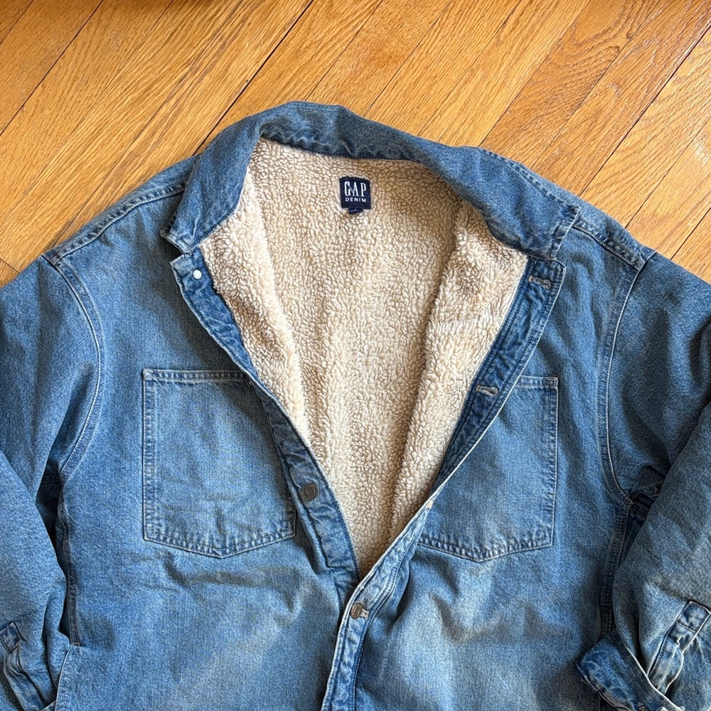 GAP Classic Blue Denim Jacket - Picture 3 of 3